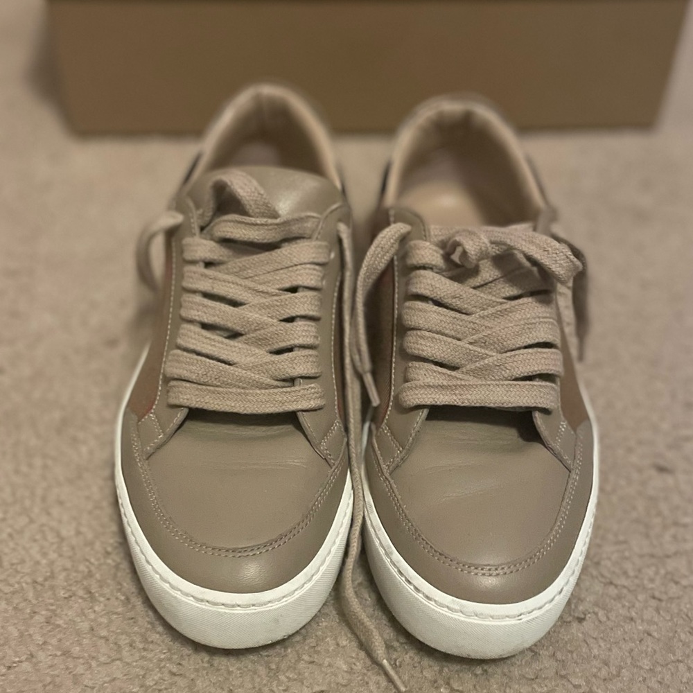 Burberry Sneakers Size 36.5/6.5 - Picture 3 of 5